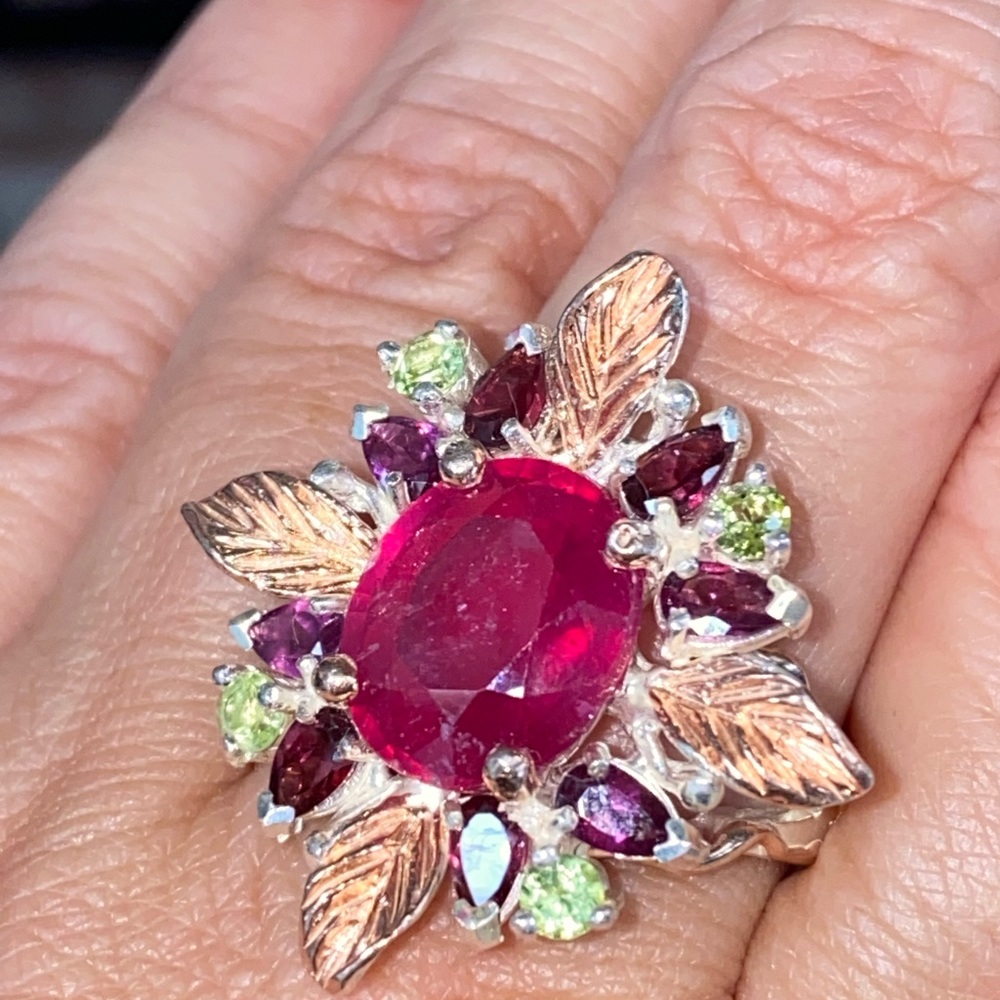 Gorgeous Vintage Genuine Ruby Ring - image 7